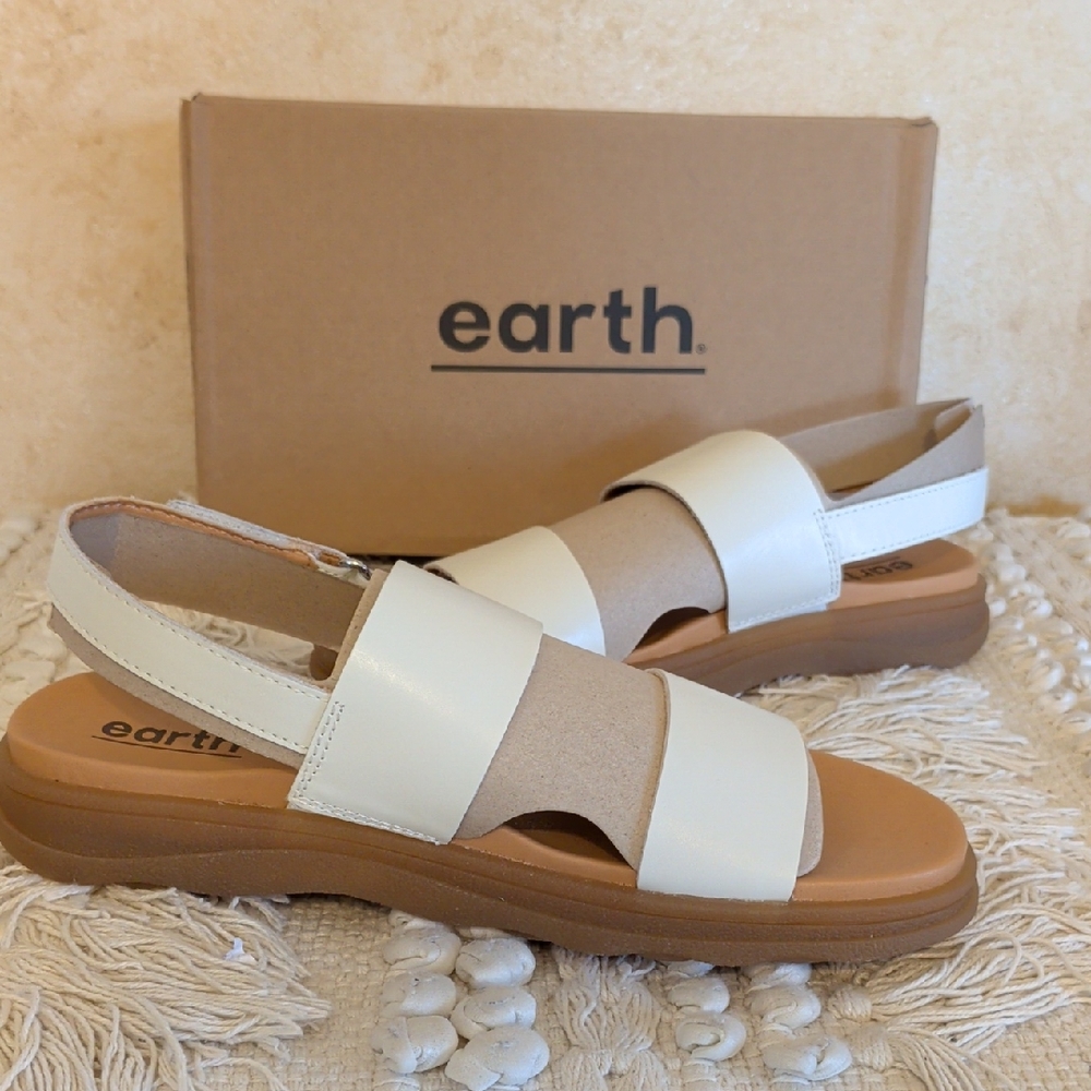 EARTH Leather Sandals NIB 9.5